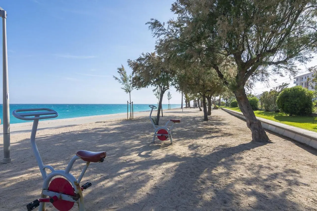 Homeholidaysrentals Snow - Costa Barcelona بينيذا ذي مار 0*,